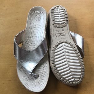 Like new Croc sandals!!